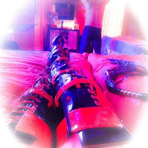 Meet your Posher, Les